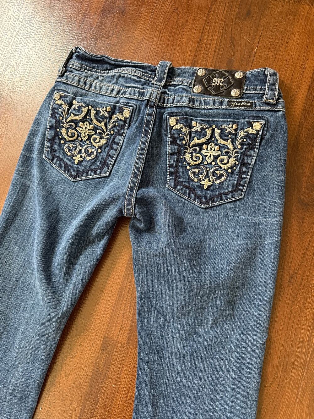 Miss Me Low Rise Boot Cut Jeans Rhinestone Embellished Y2K Western Grunge Sz 28 - Picture 1 of 8